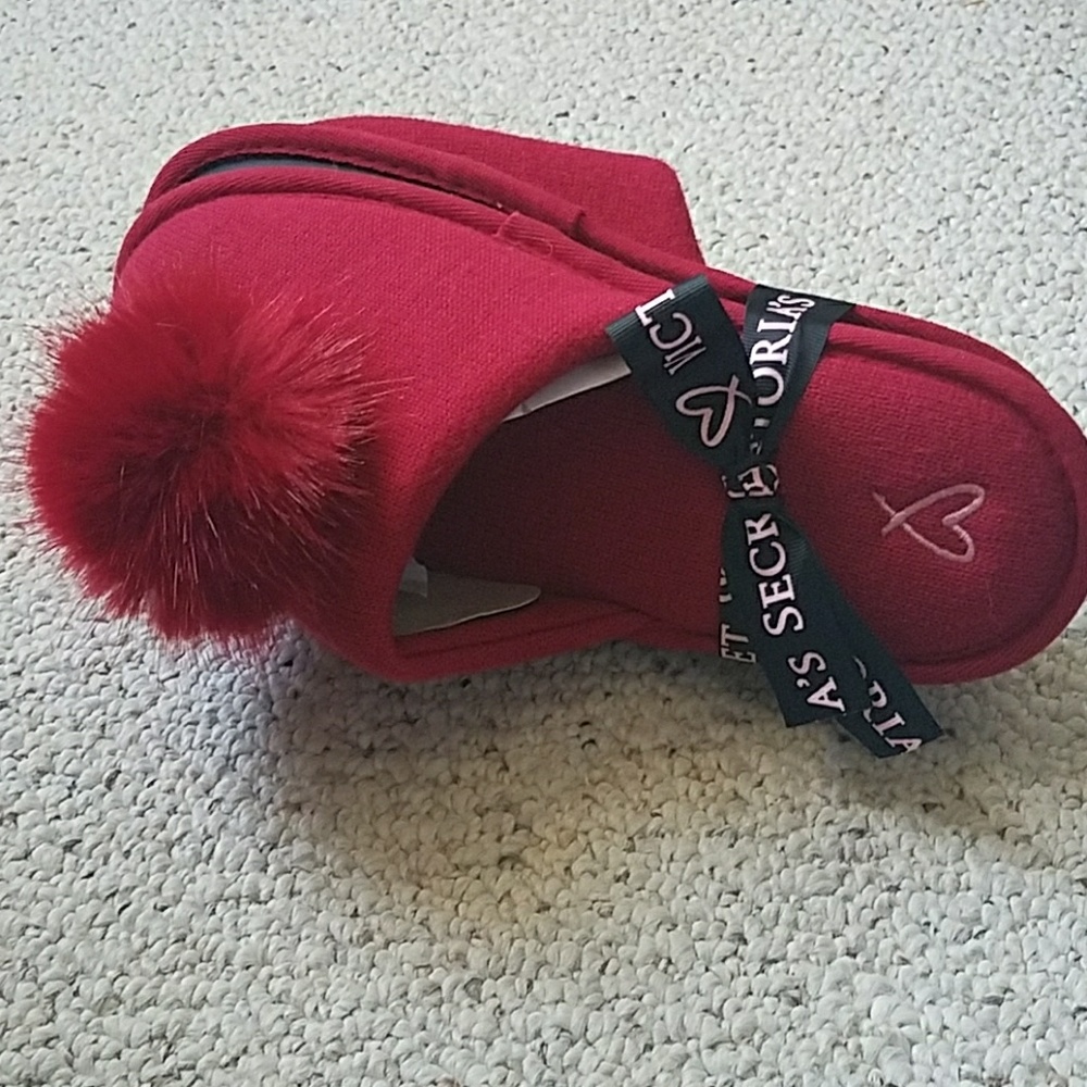 NWT Victoria's Secret red slippers